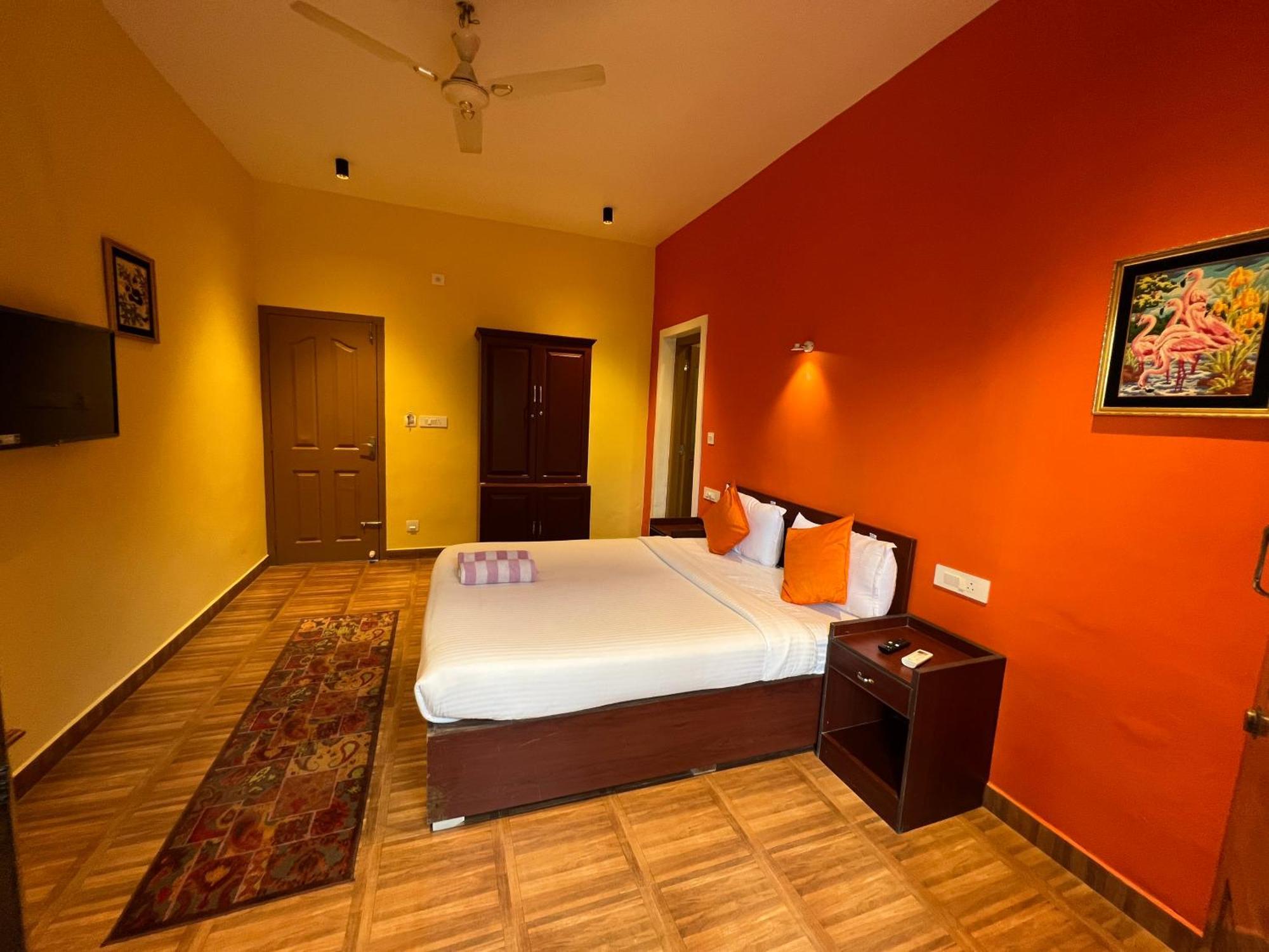 Munnar Blue Mist Bed & Breakfast Ngoại thất bức ảnh