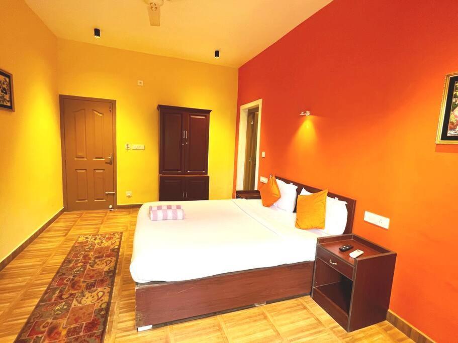 Munnar Blue Mist Bed & Breakfast Ngoại thất bức ảnh
