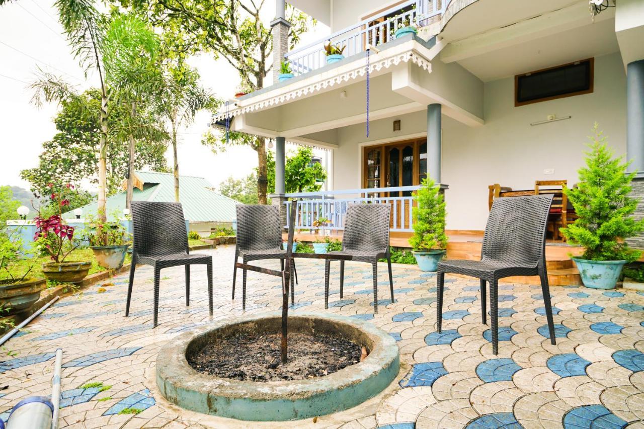 Munnar Blue Mist Bed & Breakfast Ngoại thất bức ảnh